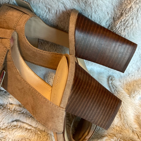 Nine West Tan Suede Heels - Picture 5 of 9